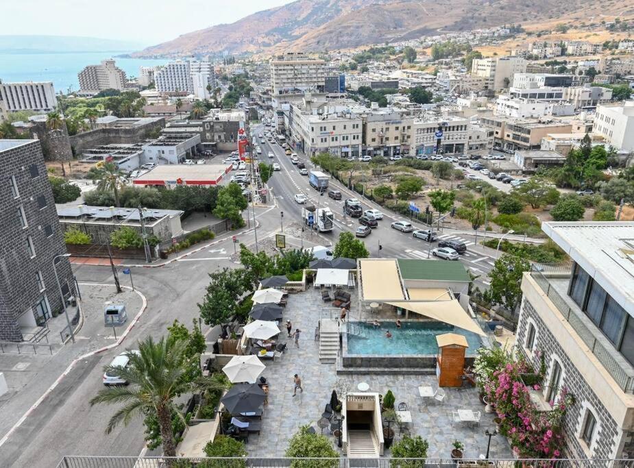 L.T.D- My View. 2 Bedroom Apartment By The Lake. Tiberias Buitenkant foto