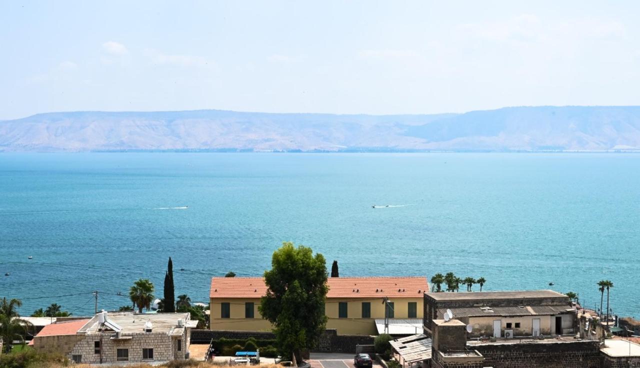 L.T.D- My View. 2 Bedroom Apartment By The Lake. Tiberias Buitenkant foto